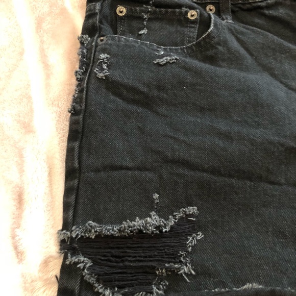 GAP SHORTS - Picture 3 of 4